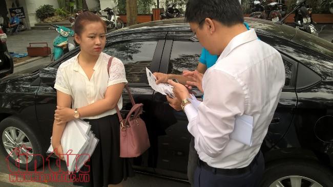 Ngại loay hoay với Iparking, nhiều người vẫn muốn trả tiền mặt ảnh 1